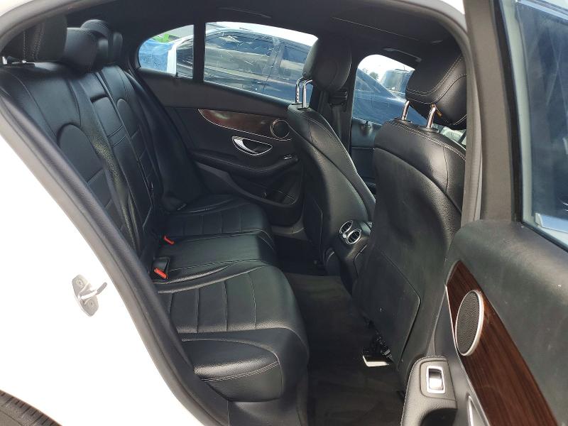 68219696 :رقم المزاد ، 55SWF4JB9JU242772 vin ، 2018 Mercedes-benz C مزاد بيع