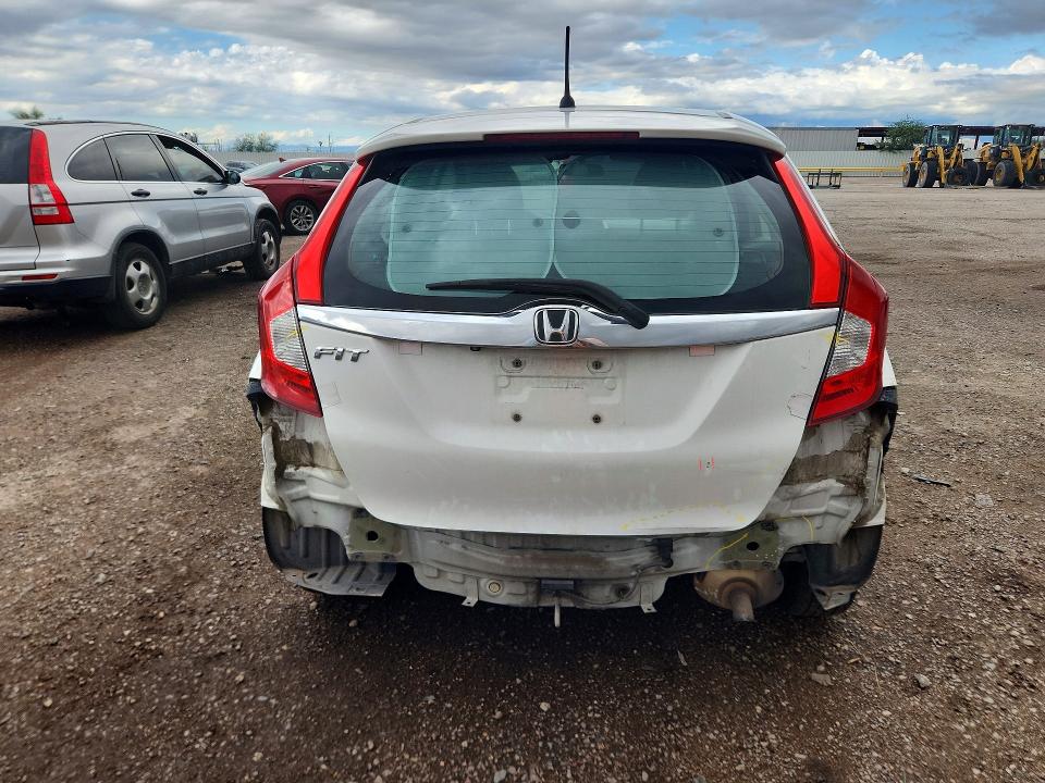 Продажа на аукционе авто 2015 Honda Fit, vin: 3HGGK5H84FM746944, номер лота: 70749056