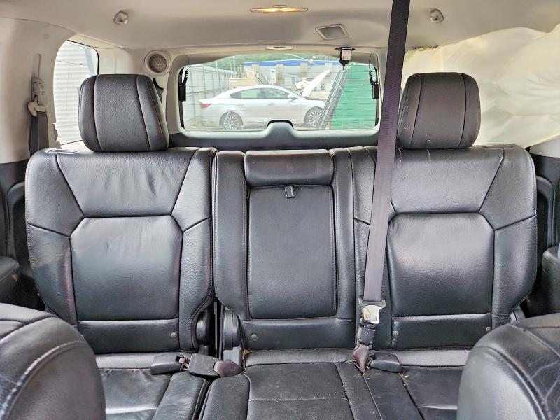 70682286 :رقم المزاد ، 5FNYF4H90FB041377 vin ، 2015 Honda Pilot مزاد بيع