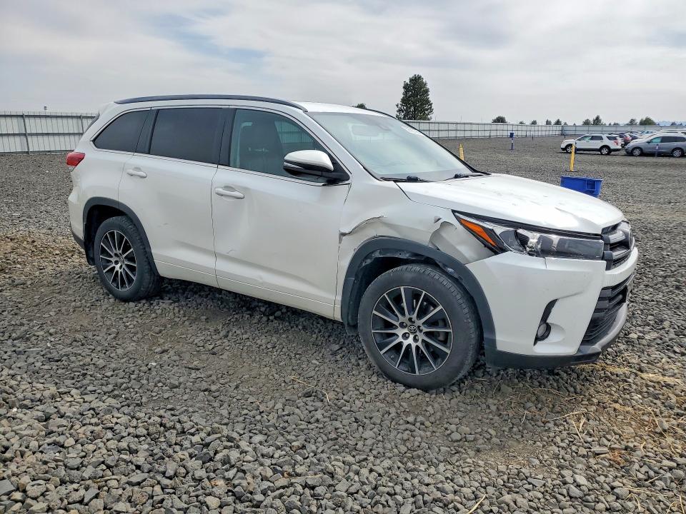 Aukcja sprzedaży 2017 Toyota Highlander, vin: 5TDJZRFH4HS443028, numer aukcji: 68655796