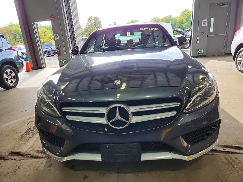 2015 Mercedes-benz C მანქანა იყიდება აუქციონზე, vin: 55SWF4KBXFU038942, აუქციონის ნომერი: 71254756