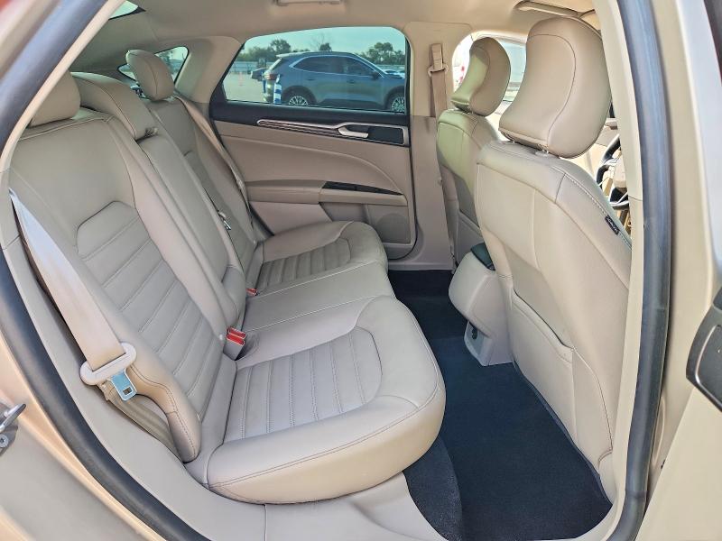 67380676 :رقم المزاد ، 3FA6P0H99HR407230 vin ، 2017 Ford Fusion مزاد بيع