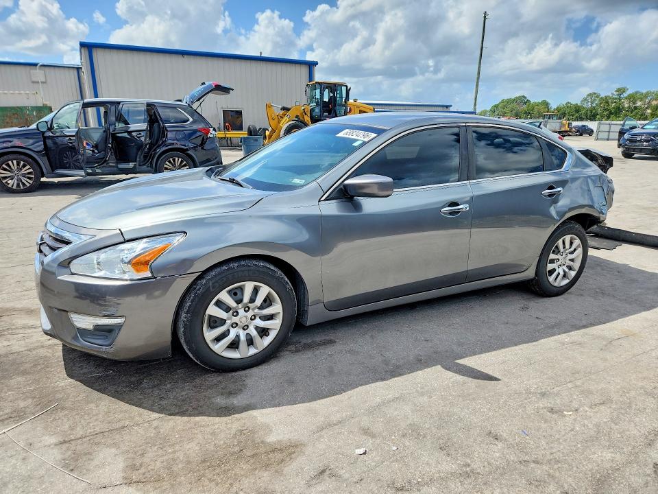2015 Nissan Altima მანქანა იყიდება აუქციონზე, vin: 1N4AL3AP0FC137848, აუქციონის ნომერი: 68824296