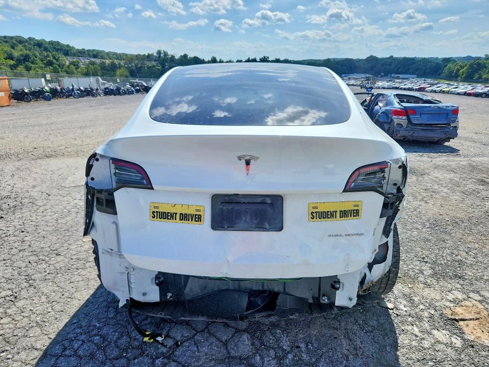 67508466 :رقم المزاد ، 7SAYGDEE5PF701304 vin ، 2023 Tesla Model Y مزاد بيع