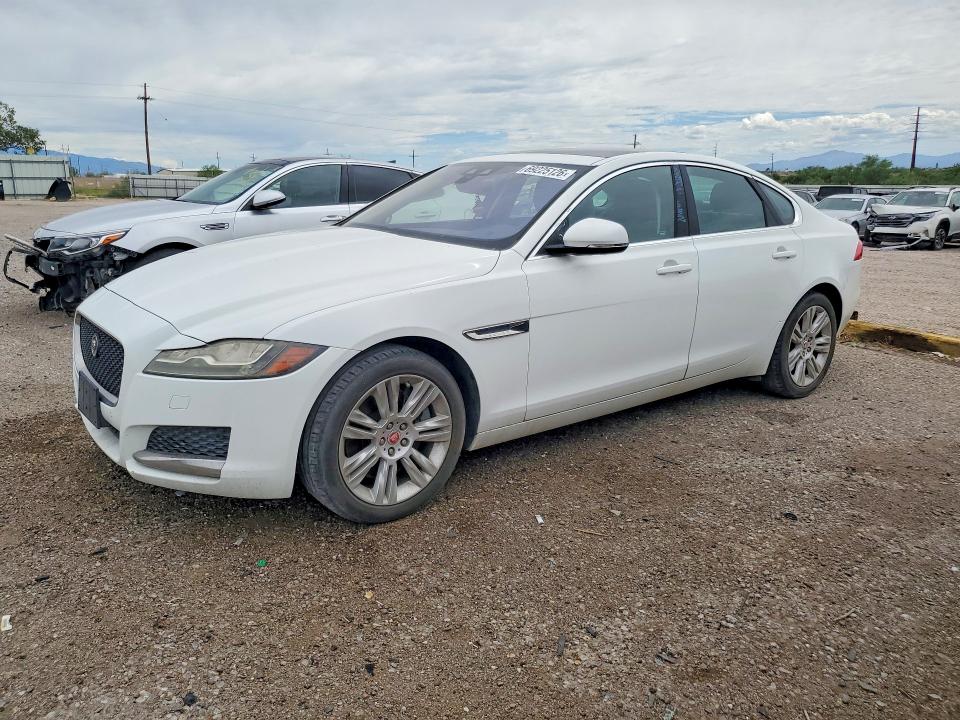 Продаж на аукціоні авто 2017 Jaguar Xf, vin: SAJBD4BVXHCY35581, номер лоту: 69225126