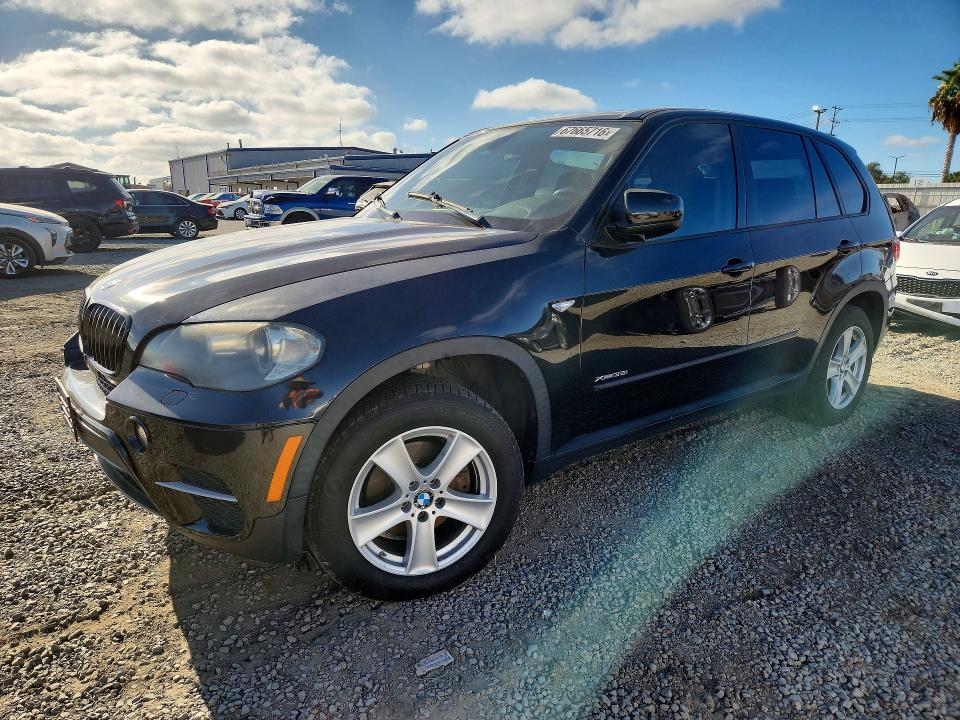 67665716 :رقم المزاد ، 5UXZV4C50BL739084 vin ، 2011 Bmw X5 مزاد بيع
