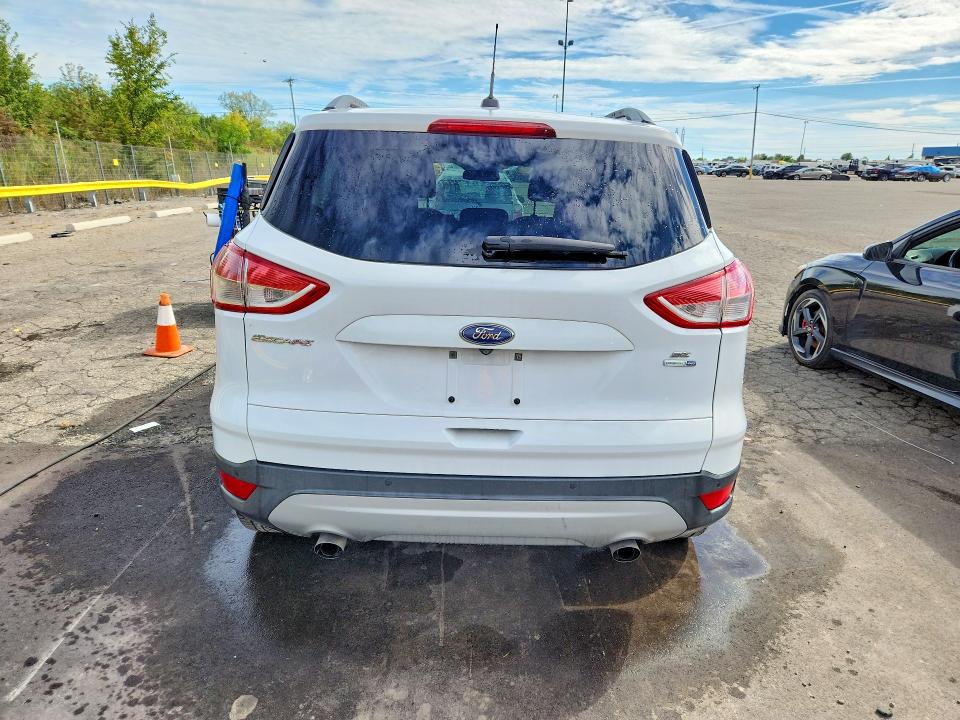 70325746 :رقم المزاد ، 1FMCU9GX6GUC17060 vin ، 2016 Ford Escape مزاد بيع