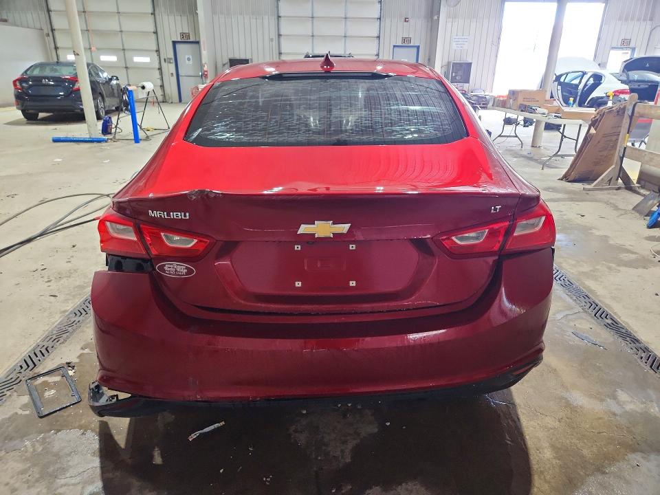 69172786 :رقم المزاد ، 1G1ZD5ST7JF248107 vin ، 2018 Chevrolet Malibu مزاد بيع
