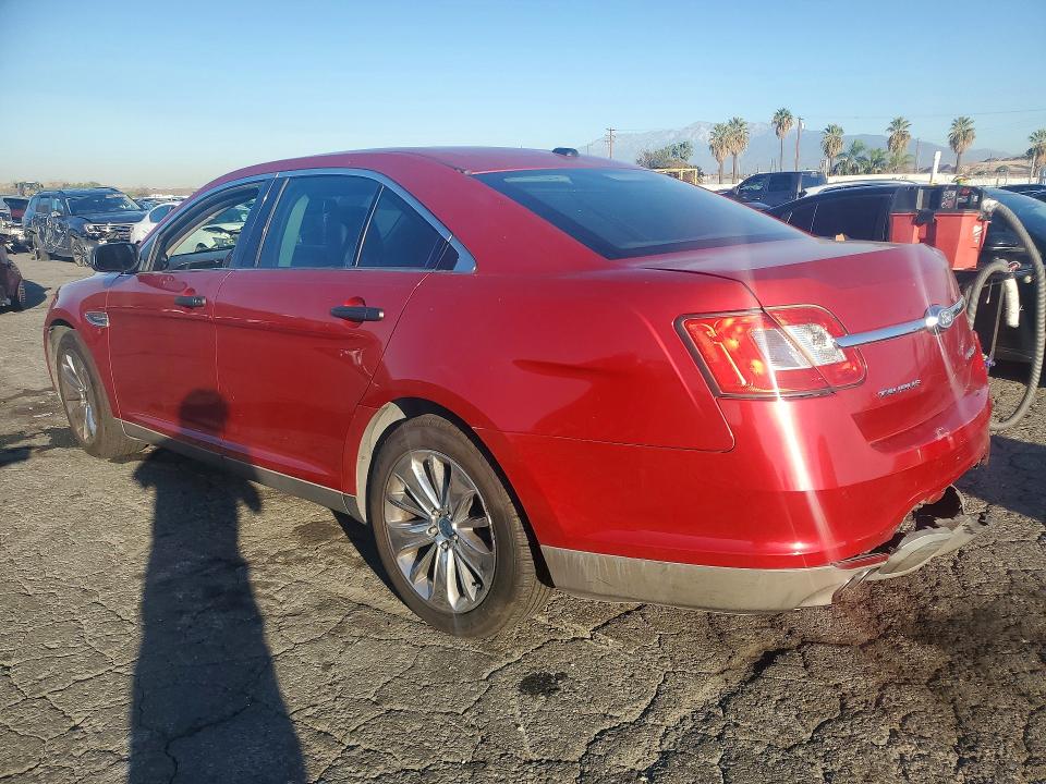 68687446 :رقم المزاد ، 1FAHP2FW2BG104639 vin ، 2011 Ford Taurus مزاد بيع