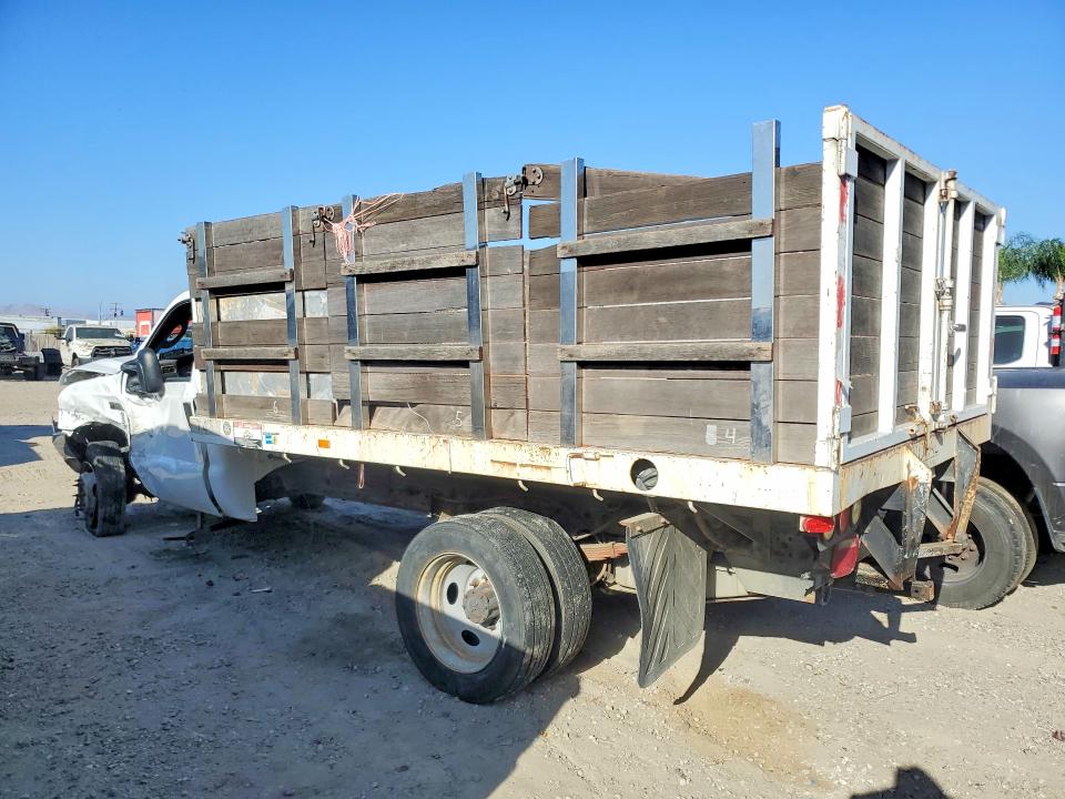 70220576 :رقم المزاد ، 1FDXF46S83ED86537 vin ، 2003 Ford F450 مزاد بيع