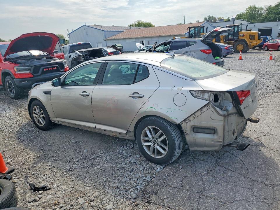 2011 Kia Optima მანქანა იყიდება აუქციონზე, vin: KNAGM4A74B5121381, აუქციონის ნომერი: 68832406