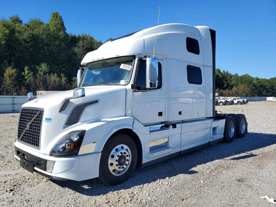Aukcja sprzedaży 2016 Volvo Vn, vin: 4V4NC9EJ5GN946695, numer aukcji: 71026436