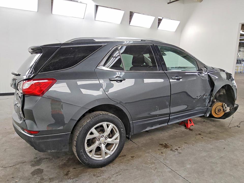 2018 Chevrolet Equinox მანქანა იყიდება აუქციონზე, vin: 2GNAXTEX8J6287322, აუქციონის ნომერი: 66787346