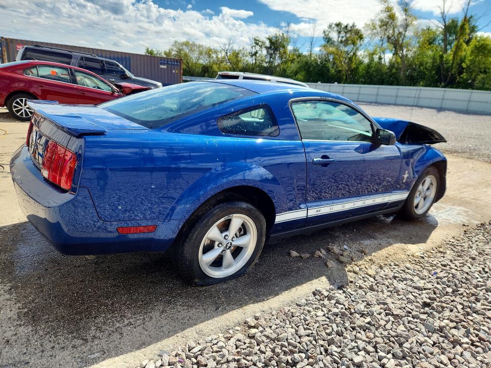 2008 Ford Mustang მანქანა იყიდება აუქციონზე, vin: 1ZVHT80N185101189, აუქციონის ნომერი: 69236496