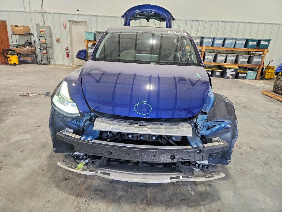 2025 Tesla Model Y მანქანა იყიდება აუქციონზე, vin: 7SAYGDEEXSA337905, აუქციონის ნომერი: 68729086