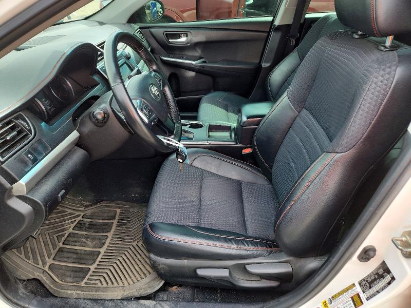 68640616 :رقم المزاد ، 4T1BF1FK3FU040219 vin ، 2015 Toyota Camry مزاد بيع