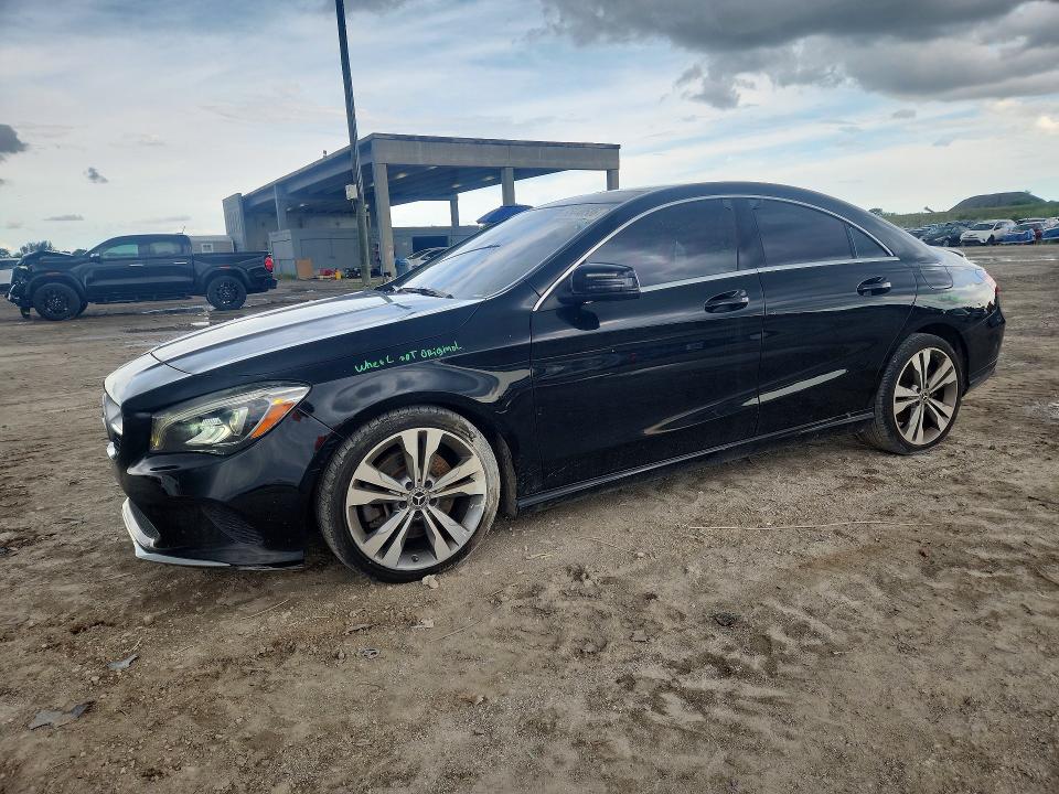 67611736 :رقم المزاد ، WDDSJ4EB9KN705625 vin ، 2019 Mercedes-benz Cla مزاد بيع