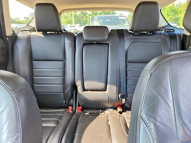 67850166 :رقم المزاد ، 1FMCU0JX4FUA14817 vin ، 2015 Ford Escape مزاد بيع