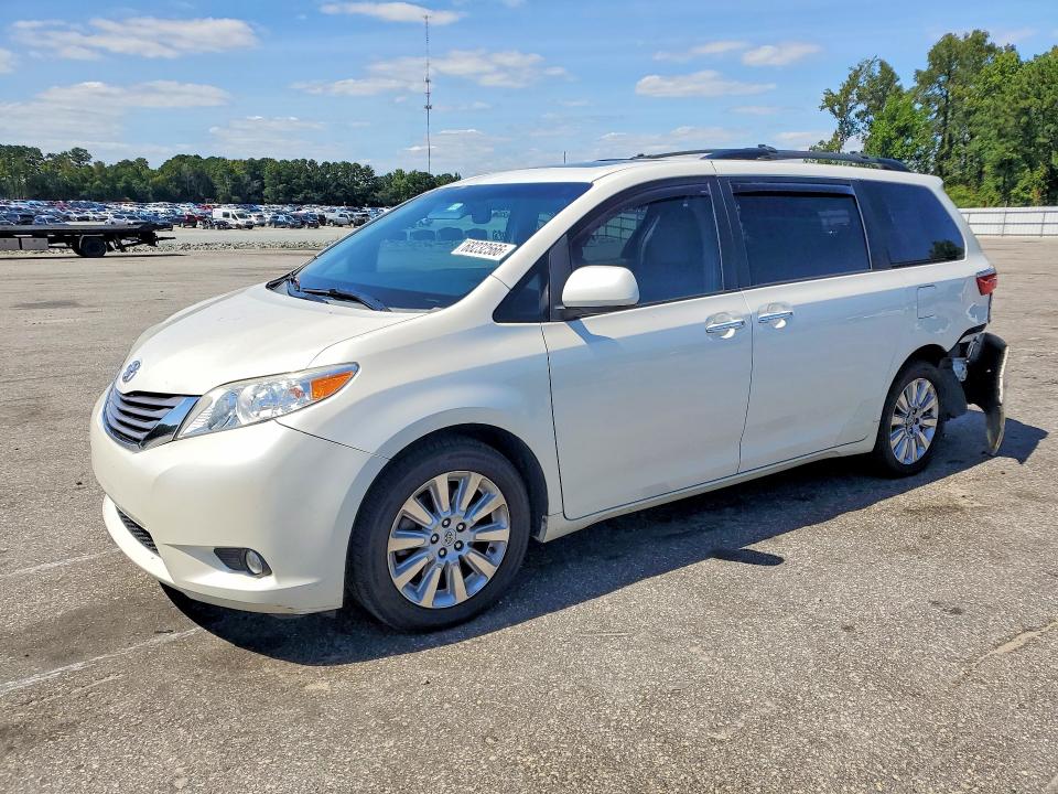 Продажа на аукционе авто 2015 Toyota Sienna, vin: 5TDDK3DC6FS109747, номер лота: 68232566