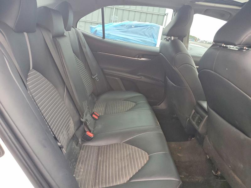 66913076 :رقم المزاد ، 4T1B11HK7KU777347 vin ، 2019 Toyota Camry مزاد بيع