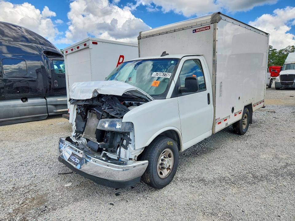67696776 :رقم المزاد ، 1GB0GRFPXR1179728 vin ، 2024 Chevrolet Express مزاد بيع
