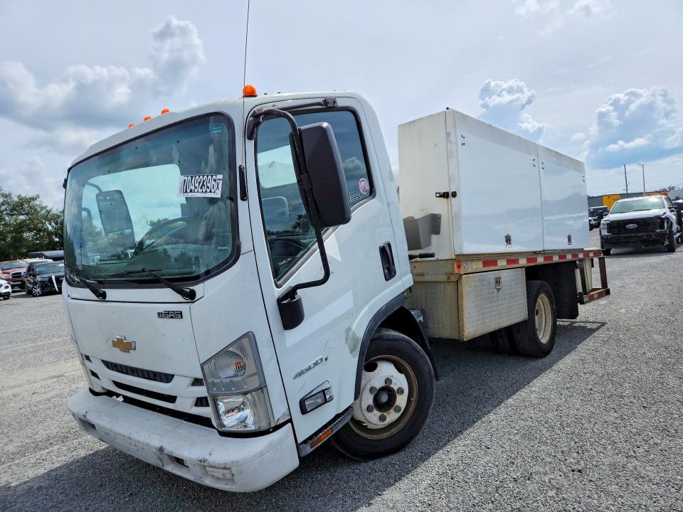 70492396 :رقم المزاد ، 54DCDW1B5KS810859 vin ، 2019 Chevrolet 4500 مزاد بيع