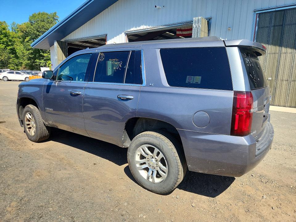 68671896 :رقم المزاد ، 1GNSKBKC3JR237625 vin ، 2018 Chevrolet Tahoe مزاد بيع