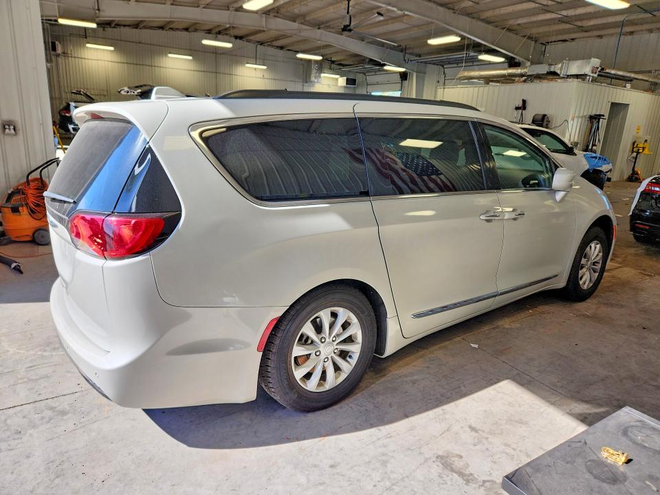 Aukcja sprzedaży 2017 Chrysler Pacifica, vin: 2C4RC1BG5HR675925, numer aukcji: 70017406