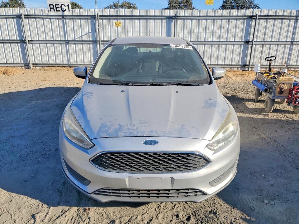 70621146 :رقم المزاد ، 1FADP3F27HL296433 vin ، 2017 Ford Focus مزاد بيع