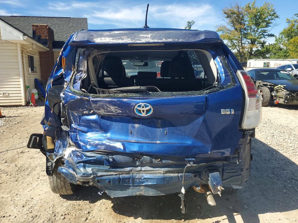 70363176 :رقم المزاد ، JTDZN3EU6GJ051903 vin ، 2016 Toyota Prius V مزاد بيع