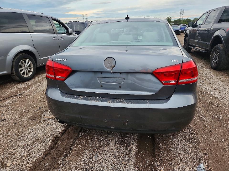 Продажа на аукционе авто 2015 Volkswagen Passat, vin: 1VWAT7A36FC103246, номер лота: 68844796