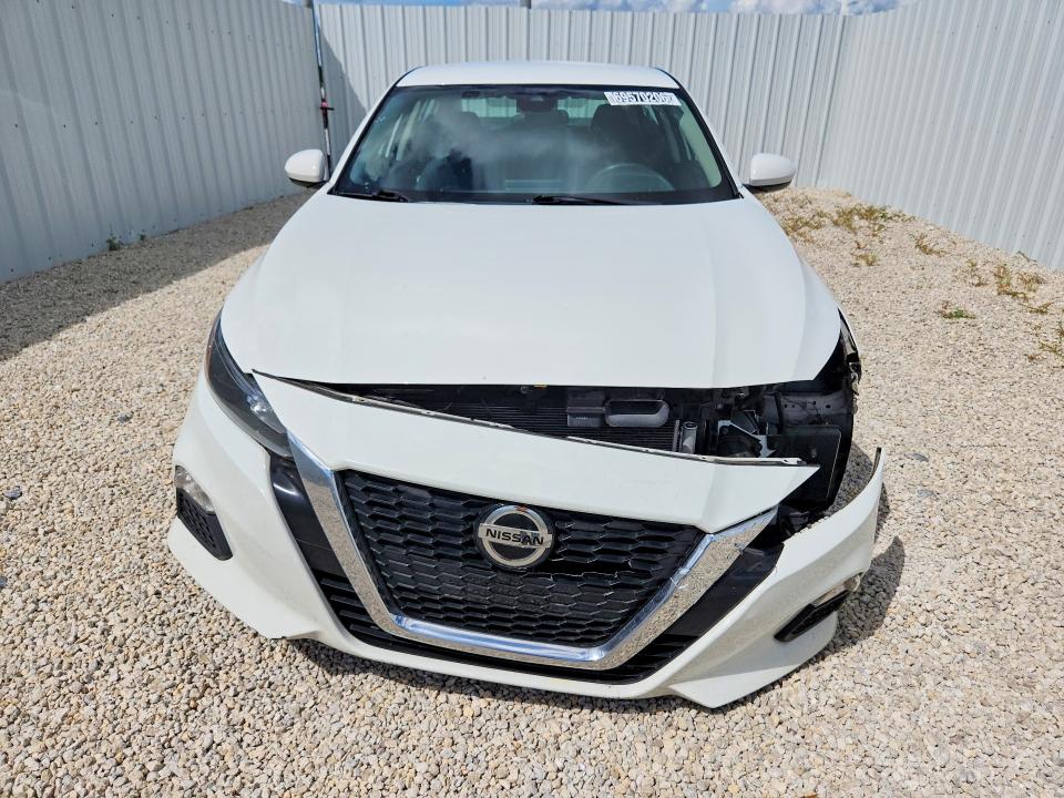 2022 Nissan Altima მანქანა იყიდება აუქციონზე, vin: 1N4BL4BV6NN368926, აუქციონის ნომერი: 69570206