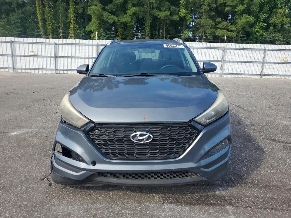 2017 Hyundai Tucson მანქანა იყიდება აუქციონზე, vin: KM8J33A49HU327740, აუქციონის ნომერი: 68590716