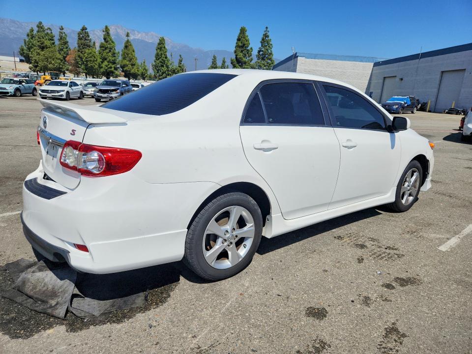 2011 Toyota Corolla მანქანა იყიდება აუქციონზე, vin: 2T1BU4EE0BC674411, აუქციონის ნომერი: 69244666