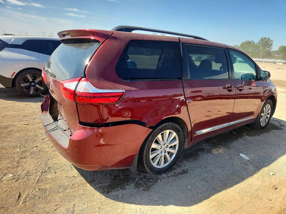 68654256 :رقم المزاد ، 5TDJZ3DC9HS146700 vin ، 2017 Toyota Sienna مزاد بيع