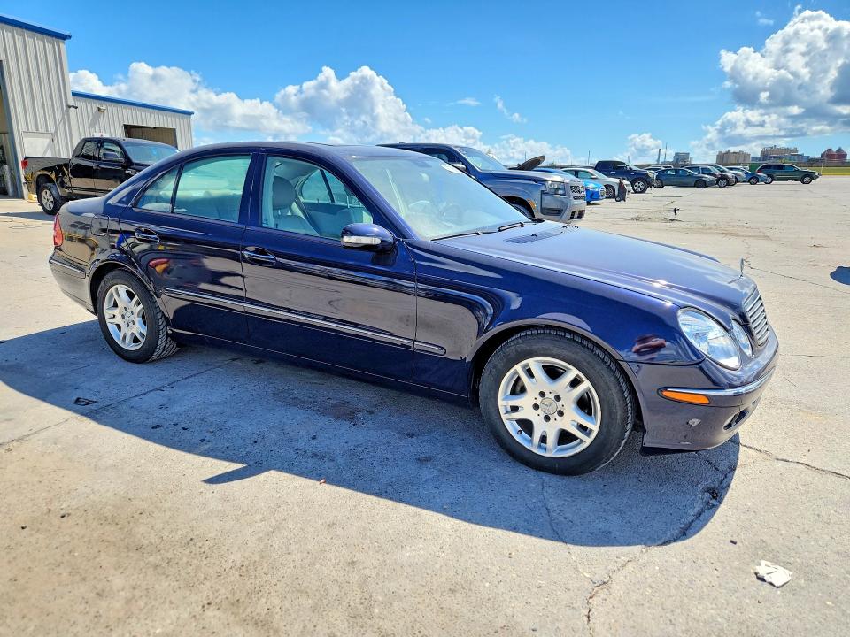 71198596 :رقم المزاد ، WDBUF26J06A962893 vin ، 2006 Mercedes-benz E مزاد بيع