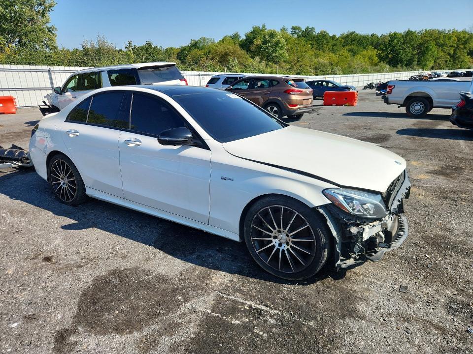 69084716 :رقم المزاد ، 55SWF6EB3JU269732 vin ، 2018 Mercedes-benz C مزاد بيع