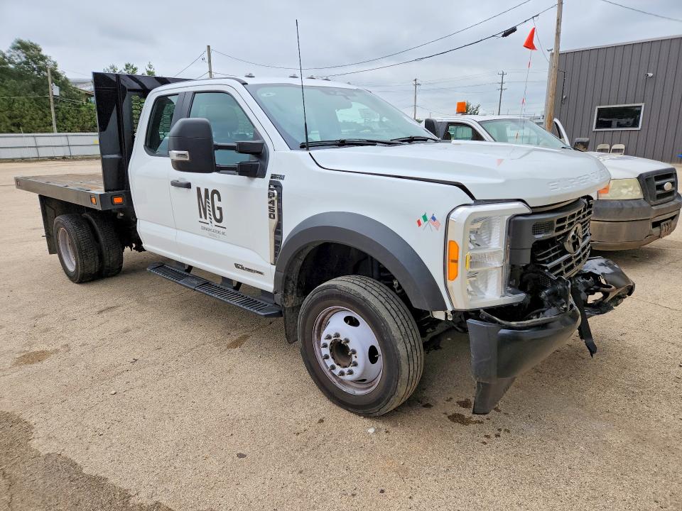 69613586 :رقم المزاد ، 1FD9X4GT2PED32802 vin ، 2023 Ford F450 مزاد بيع