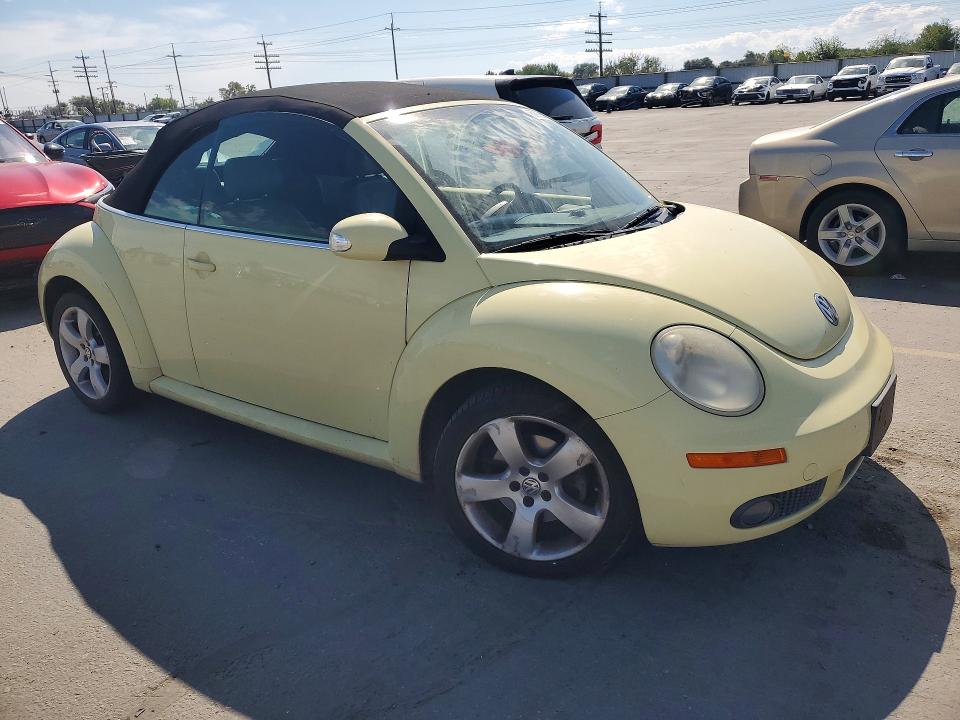 2006 Volkswagen New Beetle მანქანა იყიდება აუქციონზე, vin: 3VWSF31Y76M304085, აუქციონის ნომერი: 69965486