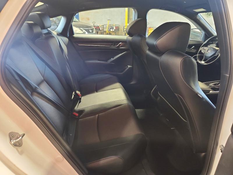 69523996 :رقم المزاد ، 1HGCV1F34NA040820 vin ، 2022 Honda Accord مزاد بيع