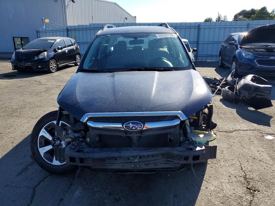 Продажа на аукционе авто 2017 Subaru Forester, vin: JF2SJABC0HH419869, номер лота: 69626726