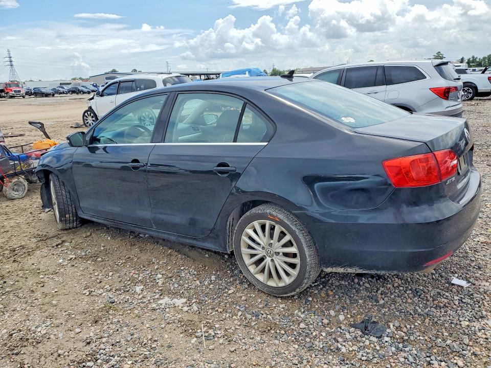 2011 Volkswagen Jetta მანქანა იყიდება აუქციონზე, vin: 3VWLZ7AJXBM343267, აუქციონის ნომერი: 67737146