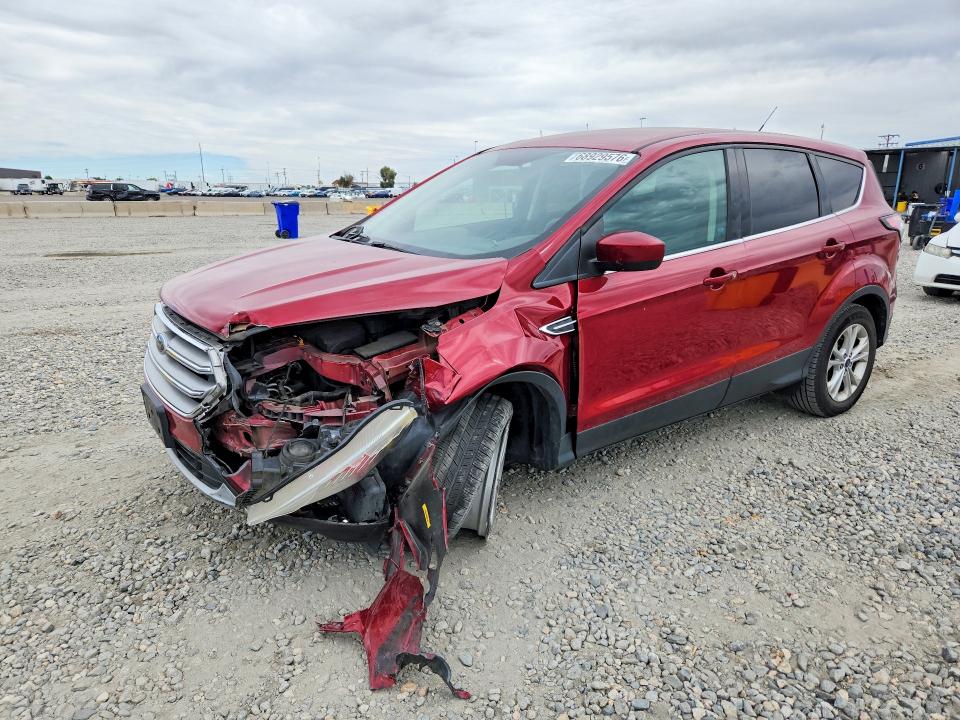 Продажа на аукционе авто 2017 Ford Escape, vin: 1FMCU9GD0HUD19882, номер лота: 68929576