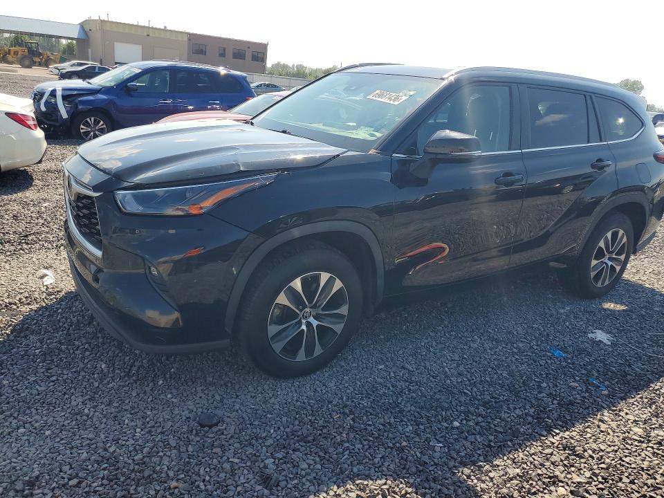 69681436 :رقم المزاد ، 5TDKDRAH4PS031054 vin ، 2023 Toyota Highlander مزاد بيع