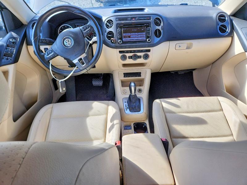 70566126 :رقم المزاد ، WVGAV3AX5EW625416 vin ، 2014 Volkswagen Tiguan مزاد بيع
