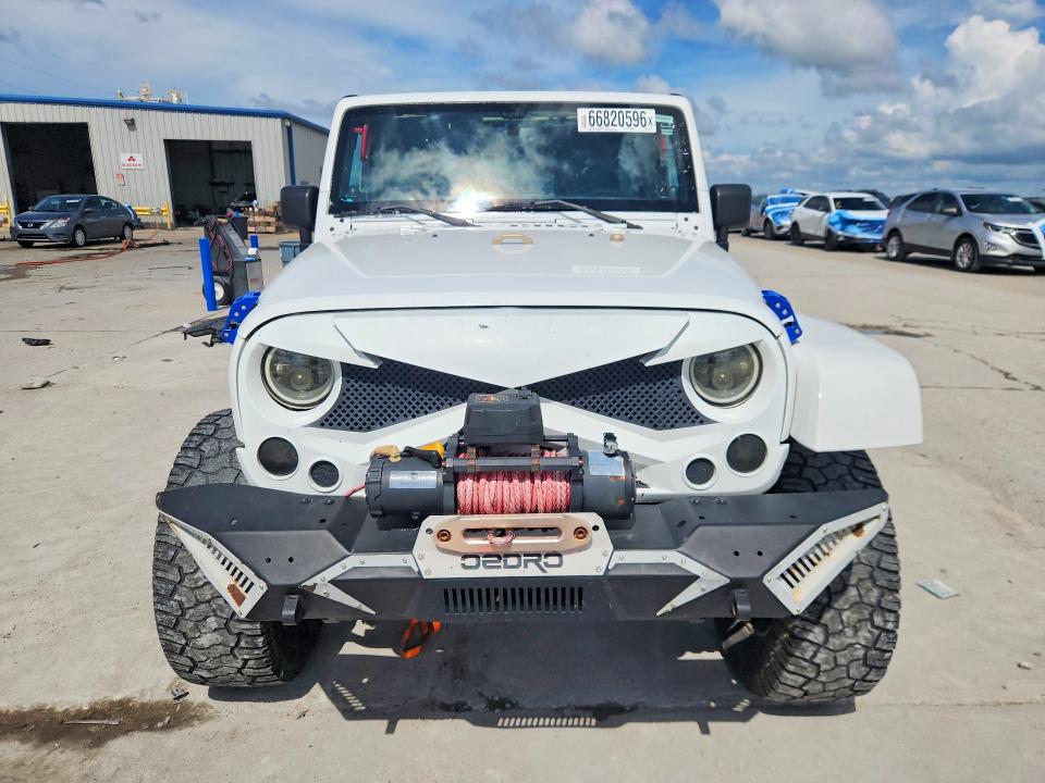 2013 Jeep Wrangler Unlimited მანქანა იყიდება აუქციონზე, vin: 1C4HJWEGXDL703747, აუქციონის ნომერი: 66820596