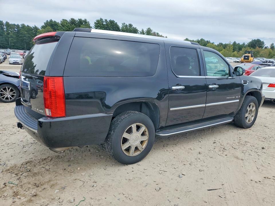 2008 Cadillac Escalade მანქანა იყიდება აუქციონზე, vin: 1GYFK66828R205678, აუქციონის ნომერი: 70685676