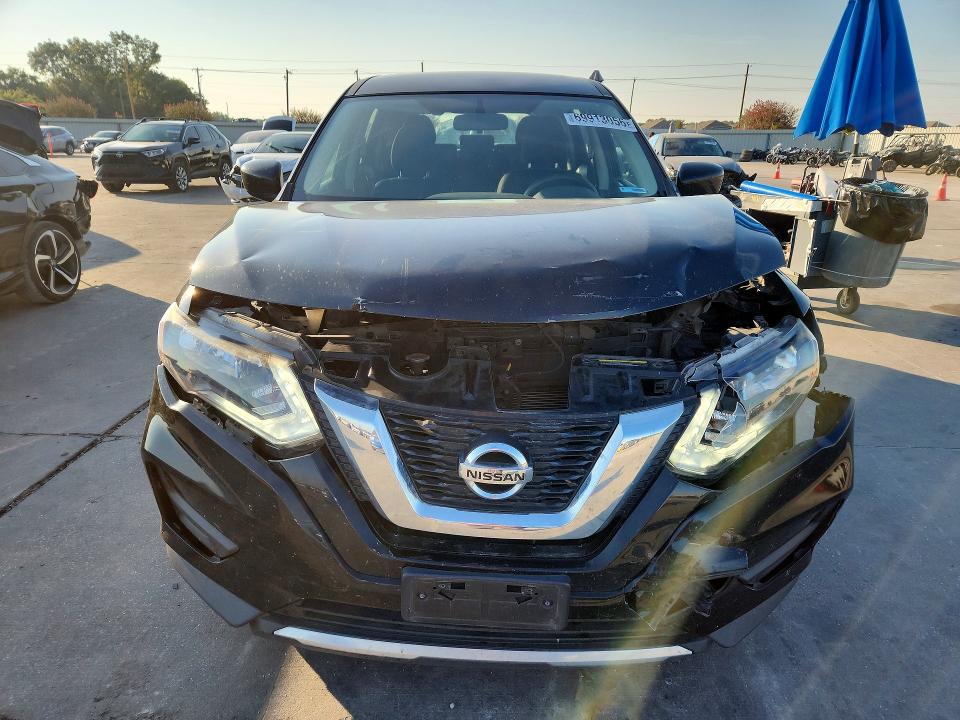Продажа на аукционе авто 2017 Nissan Rogue, vin: KNMAT2MV0HP544188, номер лота: 69913056