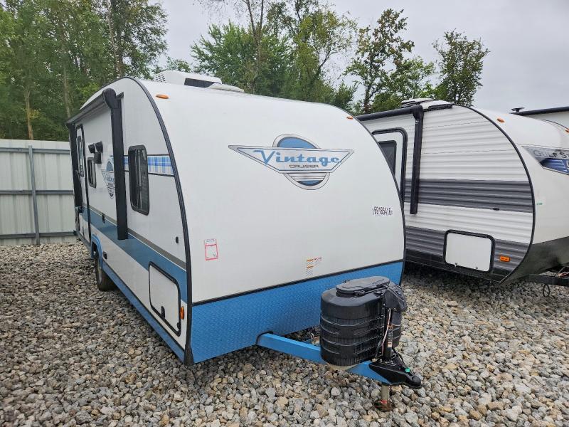 2026 Gulf Stream Vintage Cruiser 19er მანქანა იყიდება აუქციონზე, vin: 1NL1G2315T7069479, აუქციონის ნომერი: 69185416