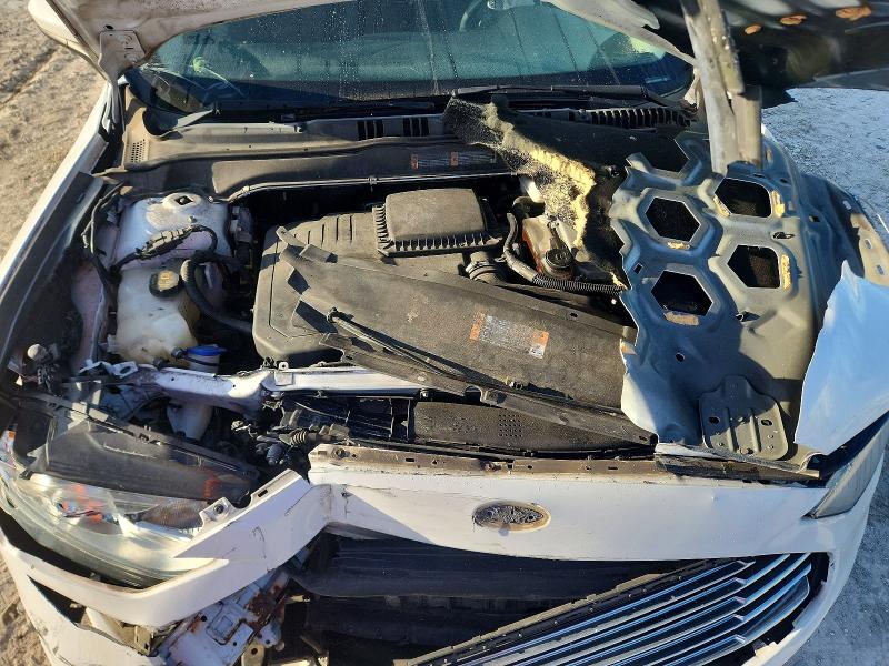 70324386 :رقم المزاد ، 3FA6P0LU3JR238341 vin ، 2018 Ford Fusion مزاد بيع